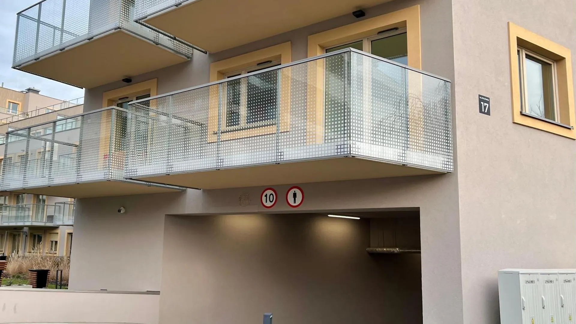 Apartament Glamour Garden Krakow Apartment